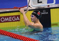 组图：军运会女子100米蝶泳中国选手张雨霏夺冠