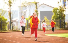 “野蛮其体魄”体育拒绝“温柔”